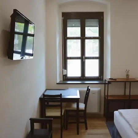 Katzer Casa de hóspedes Badacsonytördemic