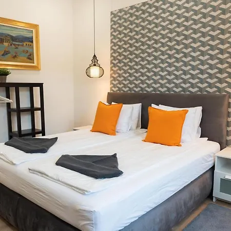 Katzer Guest house