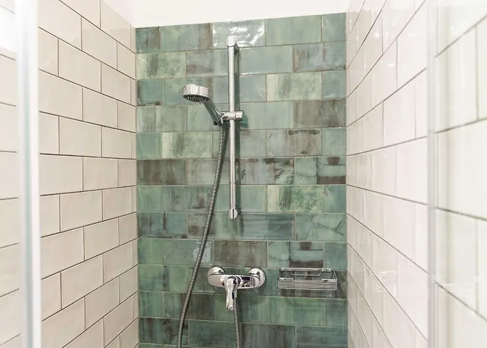 Katzer ゲストハウス 4*