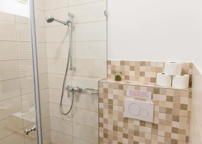 Katzer ゲストハウス 4*