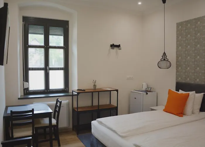 ゲストハウス Katzer 4*