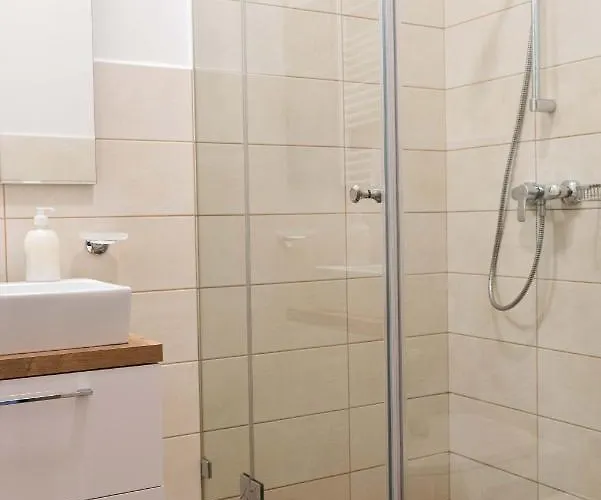 ゲストハウス Katzer